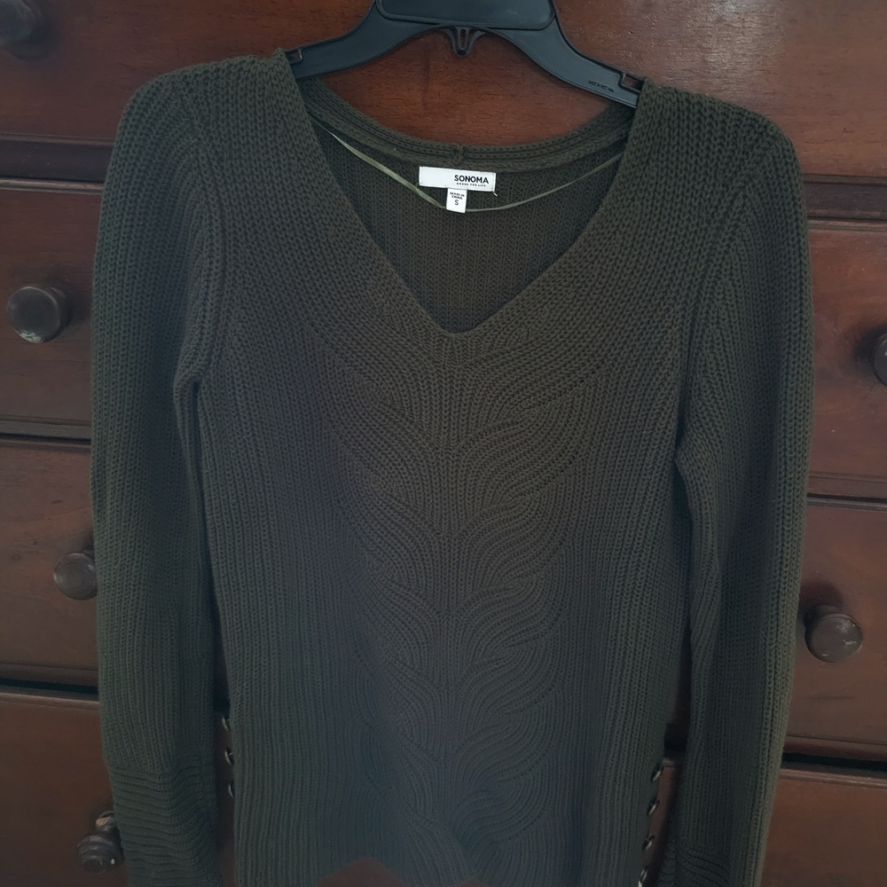 Sonoma Women's V-Neck Sweater in Deep Olive